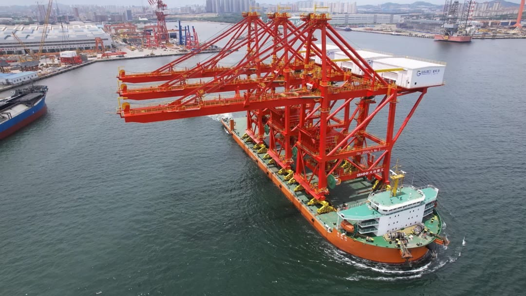 31Three 3000 tph ship unloaders at Rizhao Ports Shanshan Steel Terminal watermarked