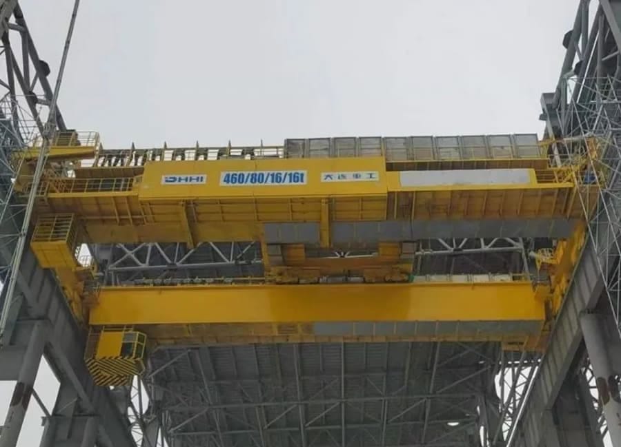 33 460 tonne large tonnage casting crane at a foreign special steel plant watermarked