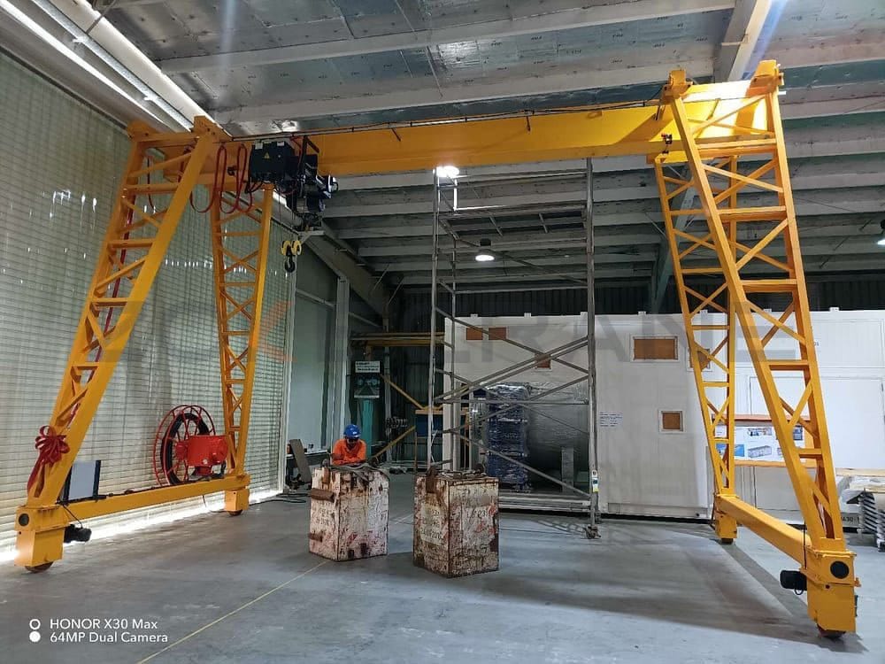 93Customised 8m Span Portable Gantry Crane watermarked