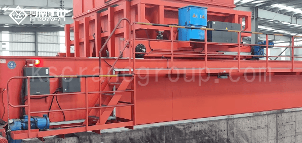 2Automatic Material Distribution Crane
