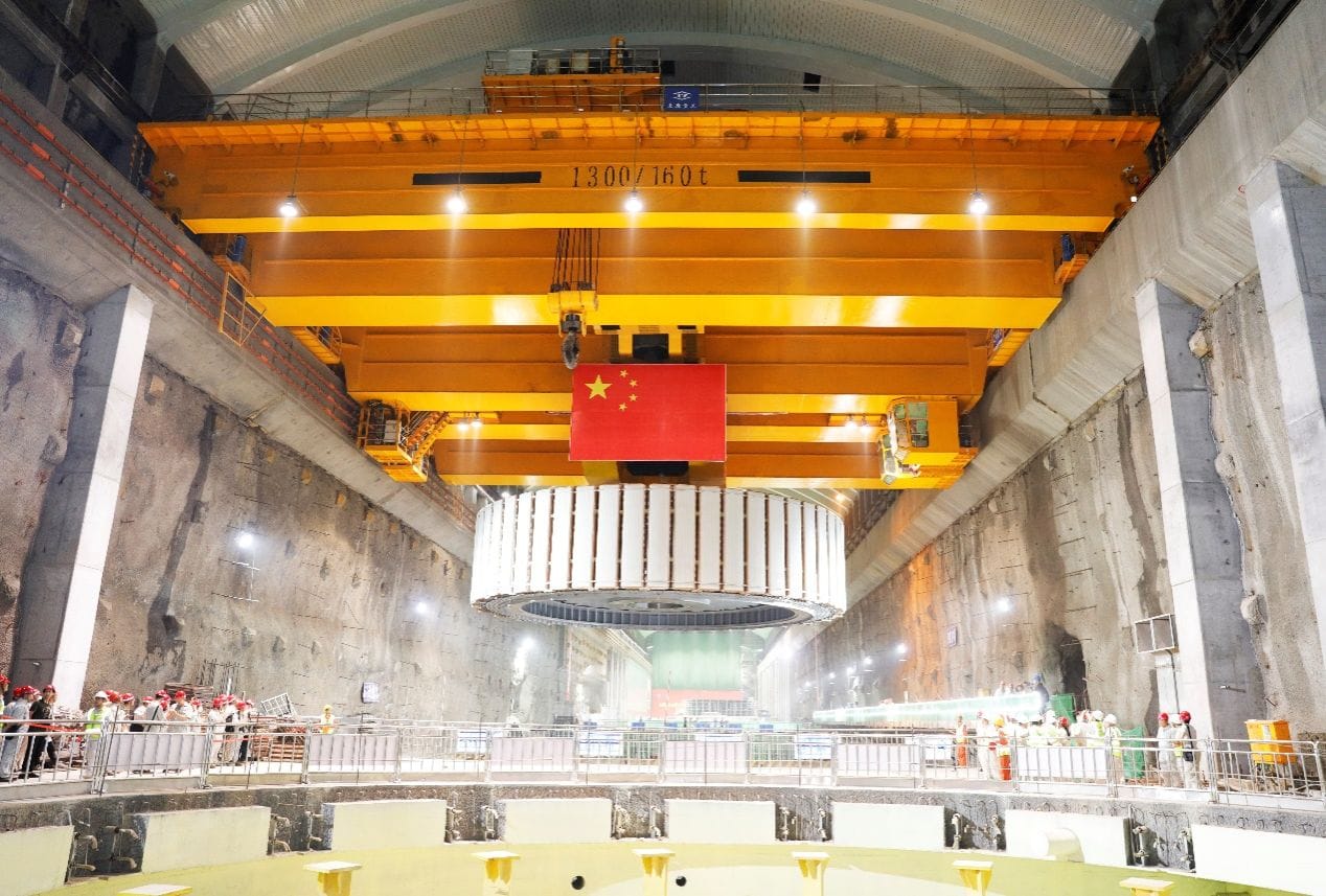 biggest overhead crane in the world 1300 t single point bridge crane watermarked