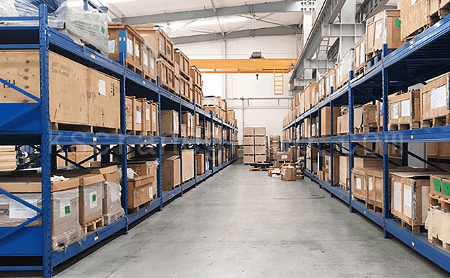 14 Pakhuizen en terreinen 1