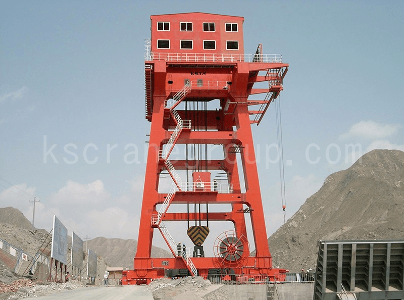 1Single Hoist Point Upper Spillway Gate Gantry Crane