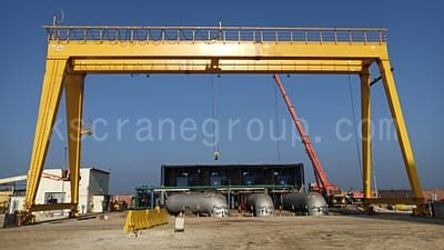 Стандартный двухбалочный козловой кран FEM1 в масштабе