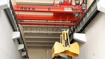 Inteligentní mostový jeřáb s drapákem pro projekt energetické výroby odpadu