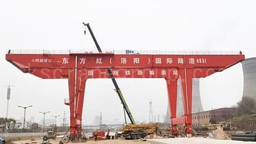 Grúa pórtico para contenedores montada sobre rieles entregada al puerto interior de Dongfanghong, Luoyang1
