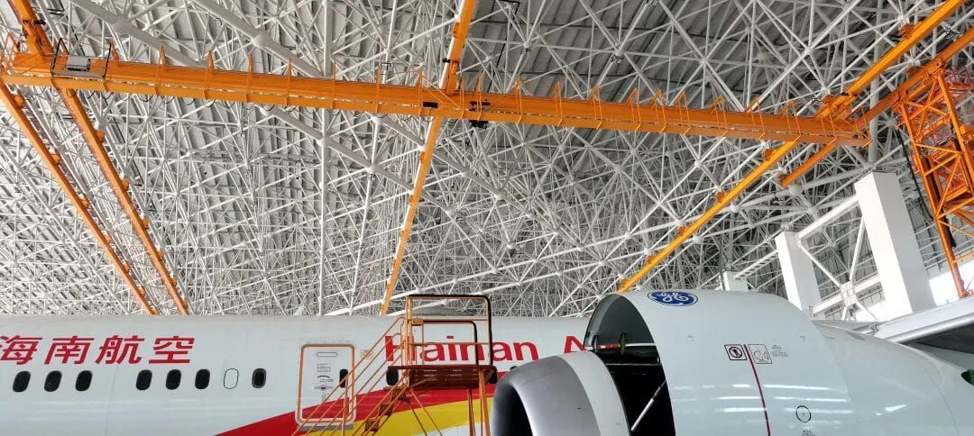 Flerpunktshengende traverskraner for luftfartsindustrien