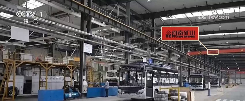 automotive manufacturing crane dandong bus factory watermarked