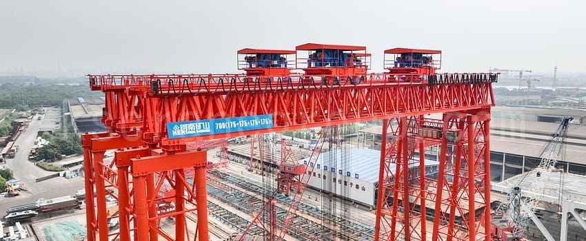 Γερανός 700t Gantry1